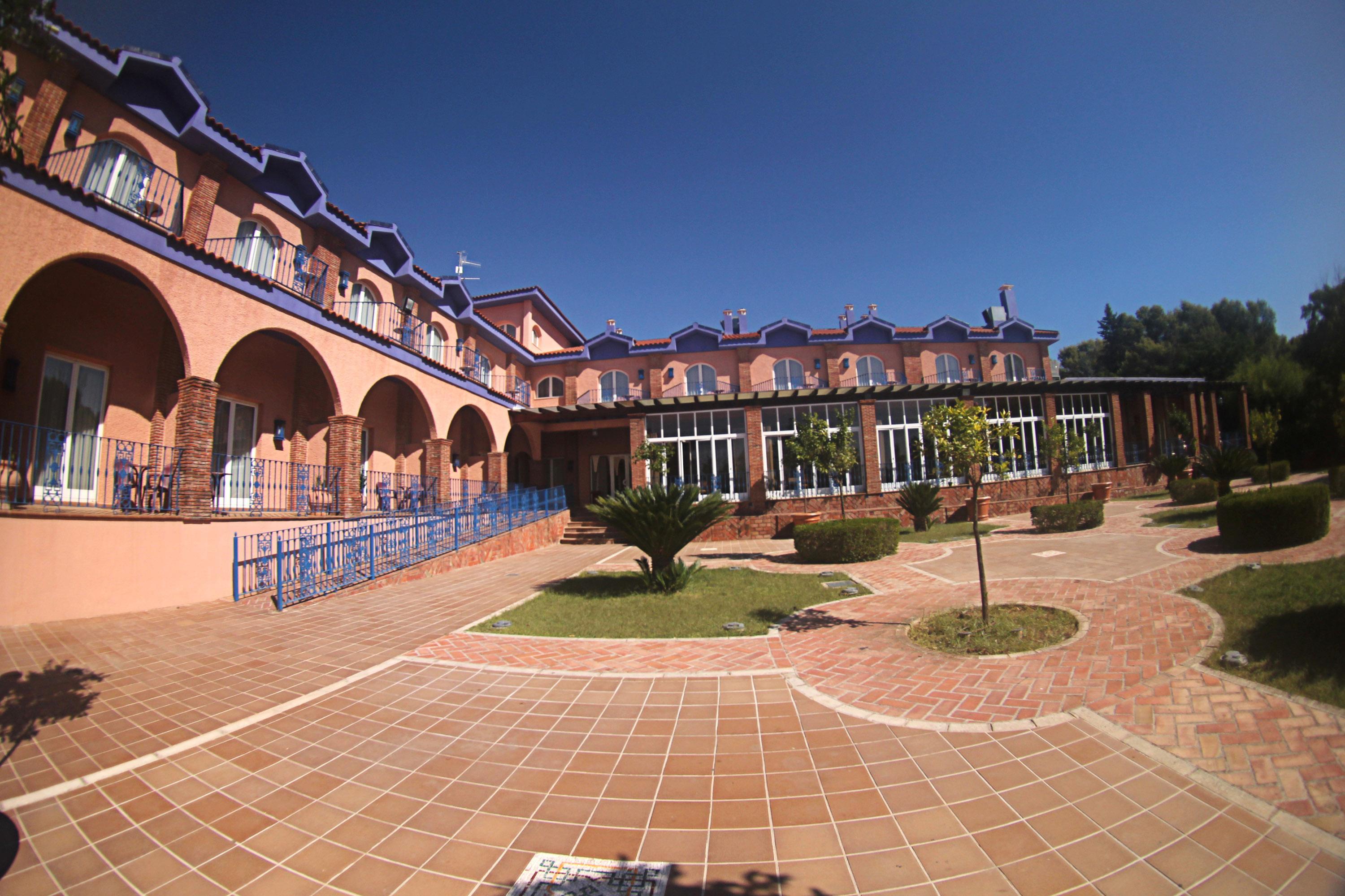 Hotel Fuente Las Piedras Cabra Exterior foto