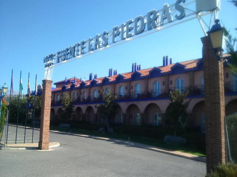 Hotel Fuente Las Piedras Cabra Exterior foto